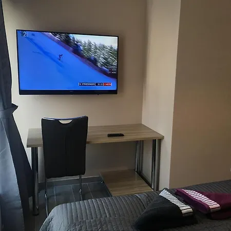 Πανσιόν & Banjac Μαριμπόρ